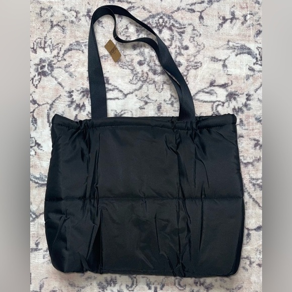 NWT Pink Victoria's Secret PufferTote Bag Black - Picture 4 of 6